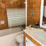 אורחן Suites Inn Lagos לאגוּ‏ש