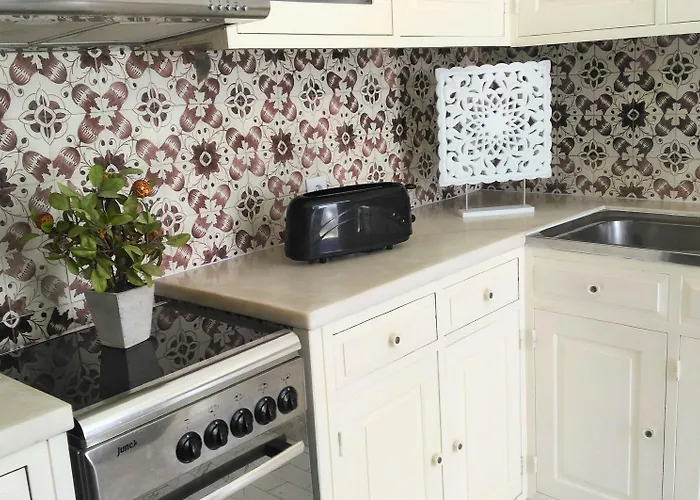 Suites Inn Lagos Πανδοχείο