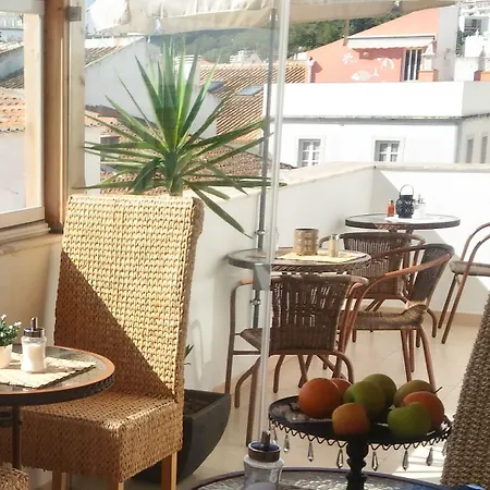 Suites Inn Lagos אורחן 3*