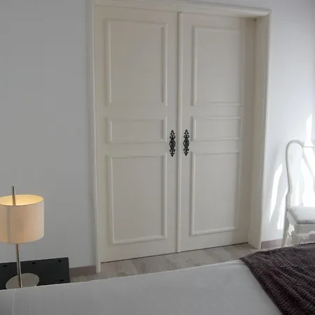 Suites Inn Lagos 3* לאגוּ‏ש