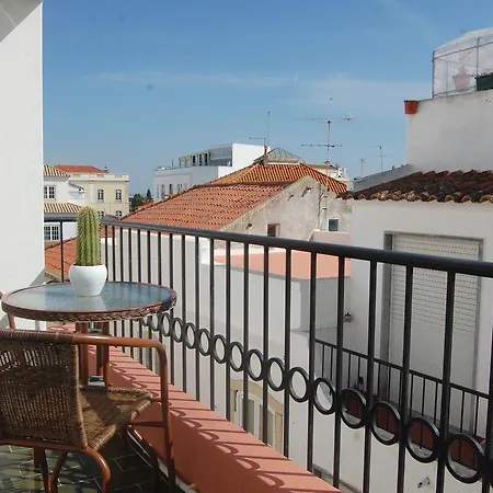 Suites Inn Lagos 3* לאגוּ‏ש