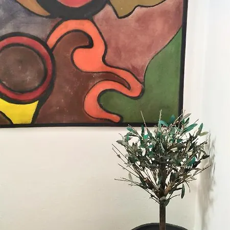 Suites Inn Lagos לאגוּ‏ש